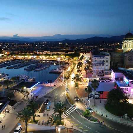 Au Coeur De Port Frejus - T2 30 M² - Tout A Pied Luaran gambar